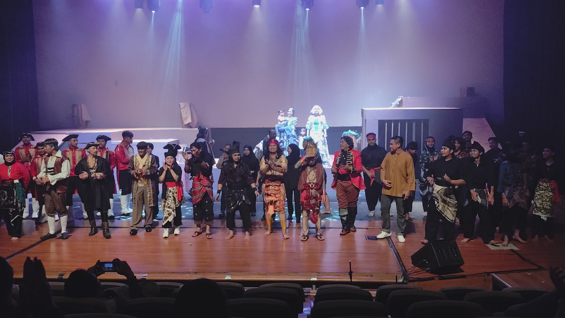 Teater Pelayaran Panglima Awang